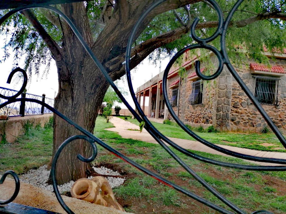 Tamanoucht Ξενοδοχείο Ιφράν Εξωτερικό φωτογραφία